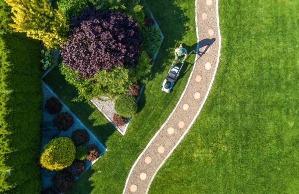 Cost of Mowing And Landscaping in Yakima