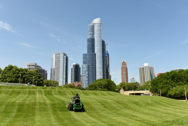Cost of Corporate Lawn Mowing in Yakima