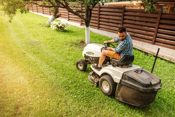 Cost of Industrial Lawn Mowing in Yakima