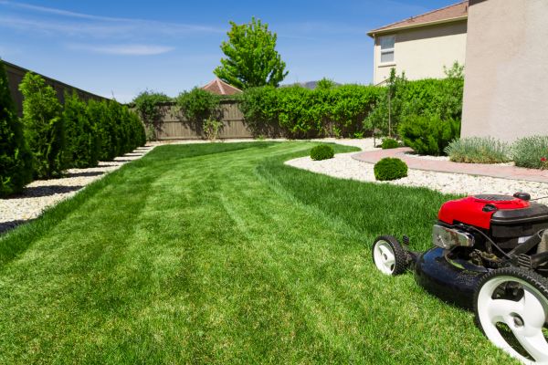 Cost of Residential Lawn Mowing in Yakima